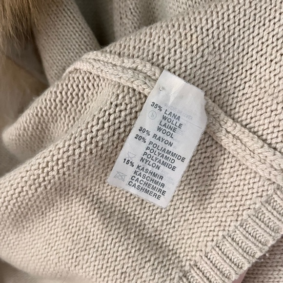 🦋 Vintage 1997 Blumarine Wool Cashmere Fox Fur Collar Cardigan Sweater IT 38 - Picture 8 of 17